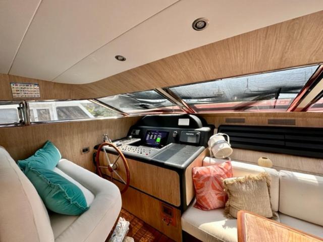 Bateau-hôtel Motoryacht 21 Avec Equipage Barcelone